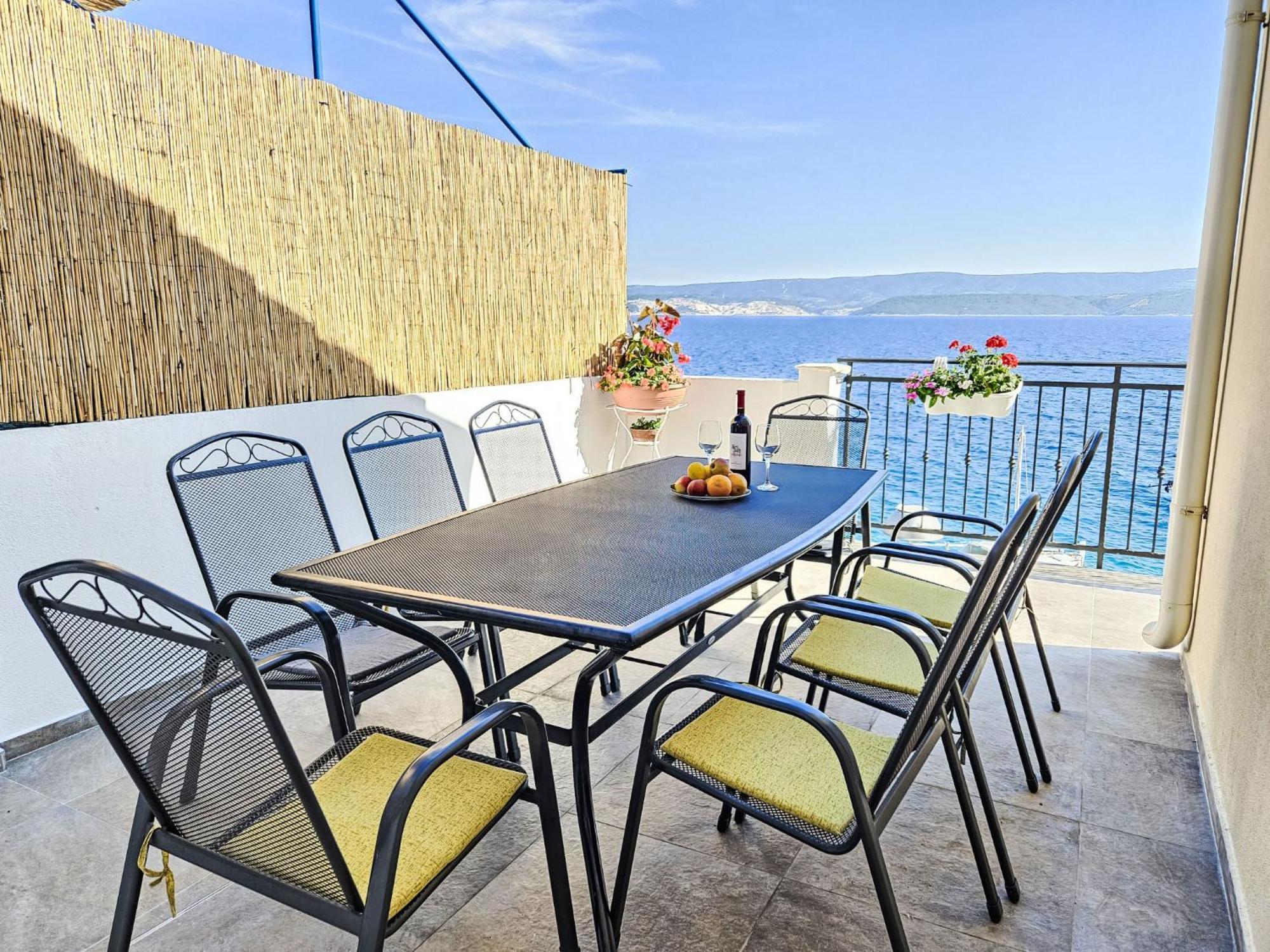Holiday Home Lara By Interhome Omis Bagian luar foto